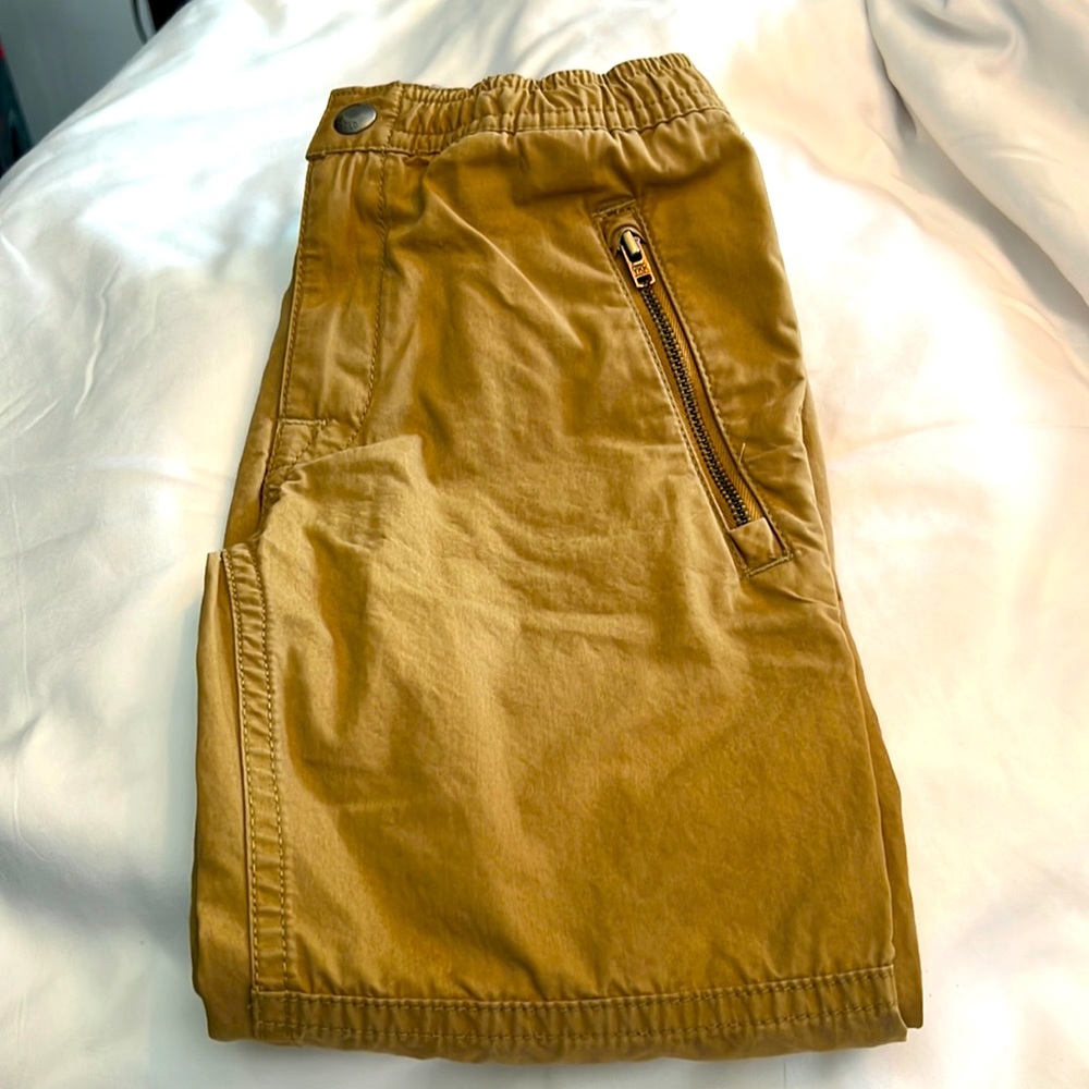 Ralph Lauren Cotton Poplin Jogger will keep any boy styling with his adventures.